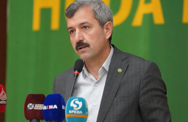 Eğitim İşleri Başkanlığımız Diyarbakır'da "Ana Dilimi Seçiyorum" paneli düzenledi